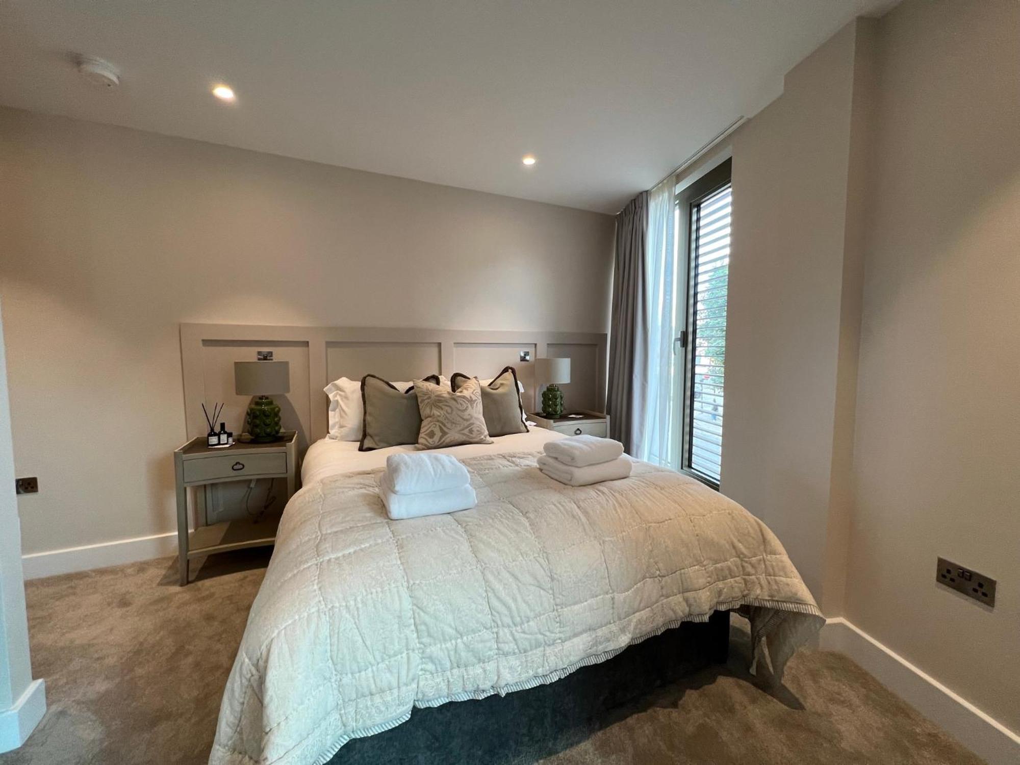 The Monochrome At Ryedale House Apartment *