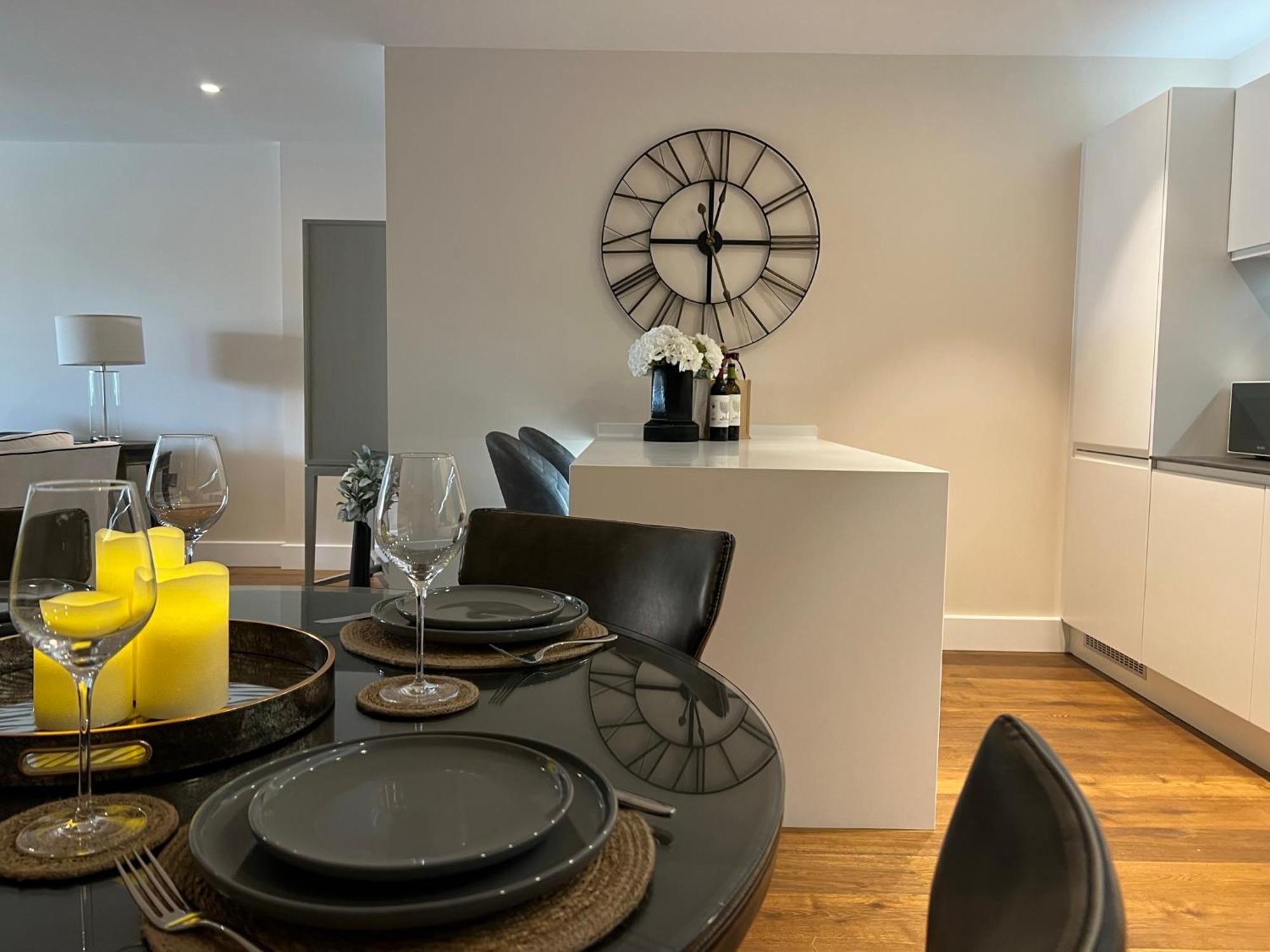 The Monochrome At Ryedale House Apartemen *